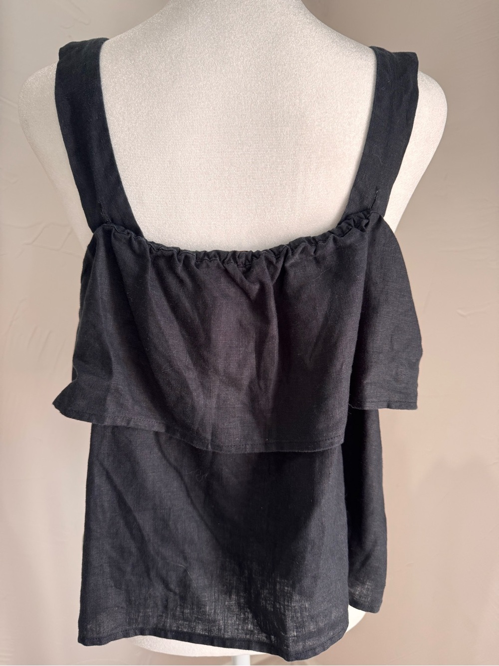Quince Black Linen Square-Neck Tank - Picture 2 of 4